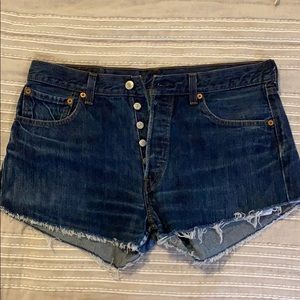 High waist button up Levi 501 denim shorts